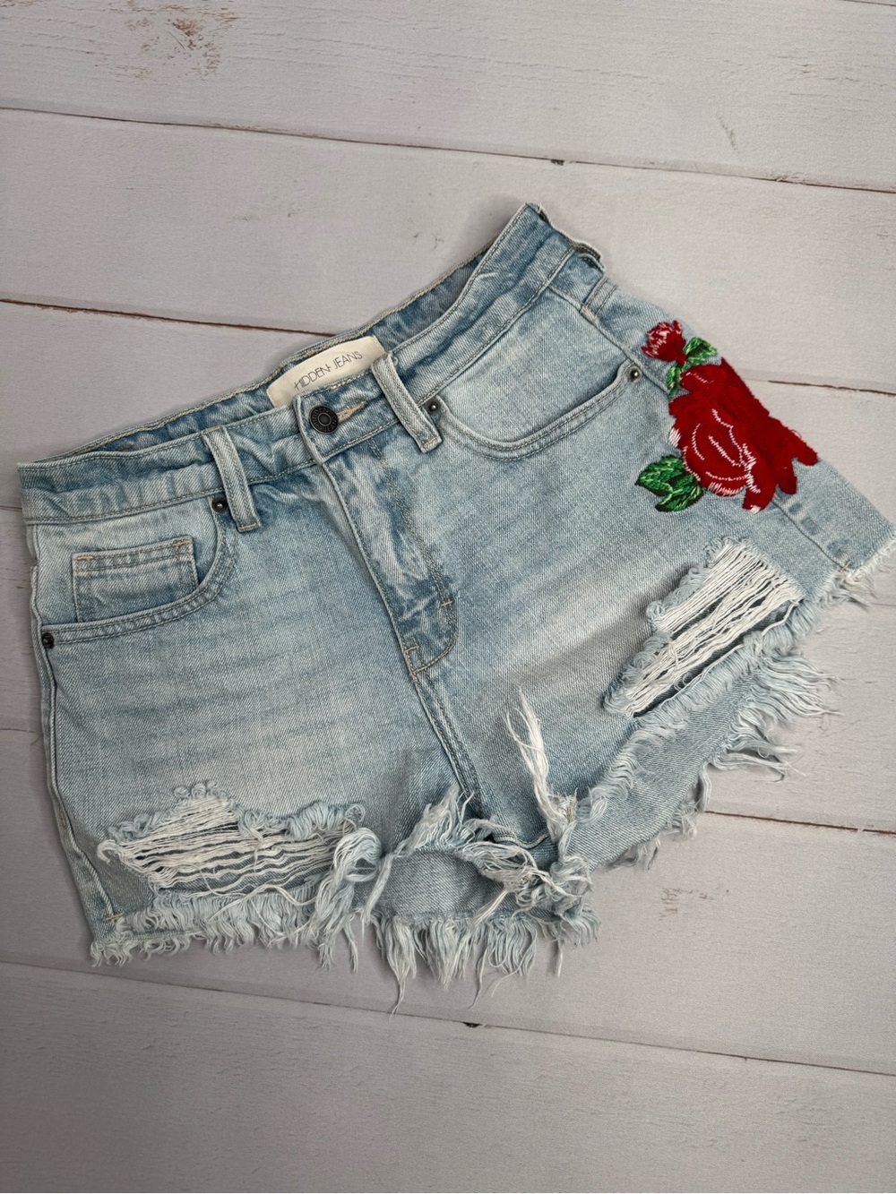 Hidden Jeans Distressed Rose Embroidered Denim Shorts Light Wash Size Small